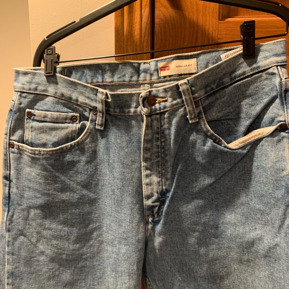Wrangler Men's Straight Jeans in Light Blue. 33x30. 100% Cotton - Picture 2 of 6